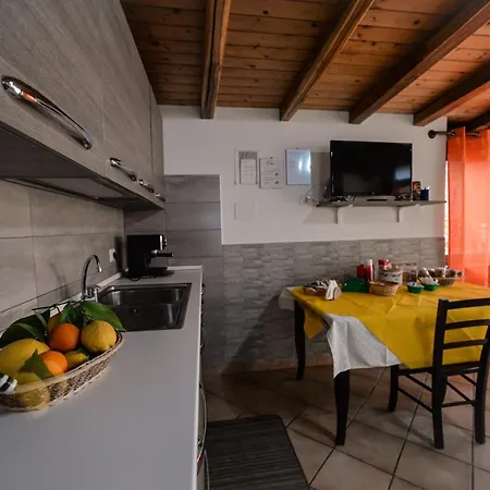 I Colori Dell'etna Ferienhaus *