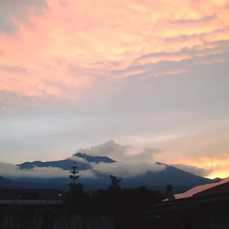 I Colori Dell'etna Holiday home *